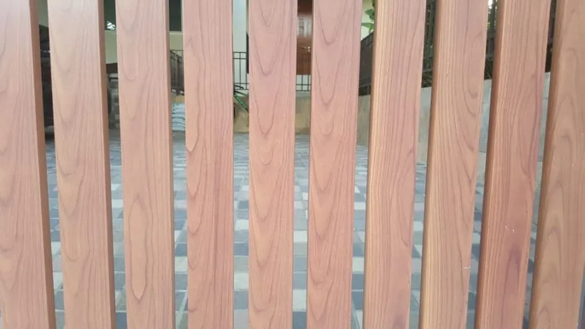 Bruin Houtstructuur, Vinyl Omheining, Vinyl Omheining Ideeën, AlexWaterandBouw